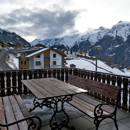 3-room With Mountain Views Daire *