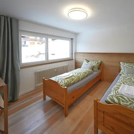 3-room With Mountain Views *