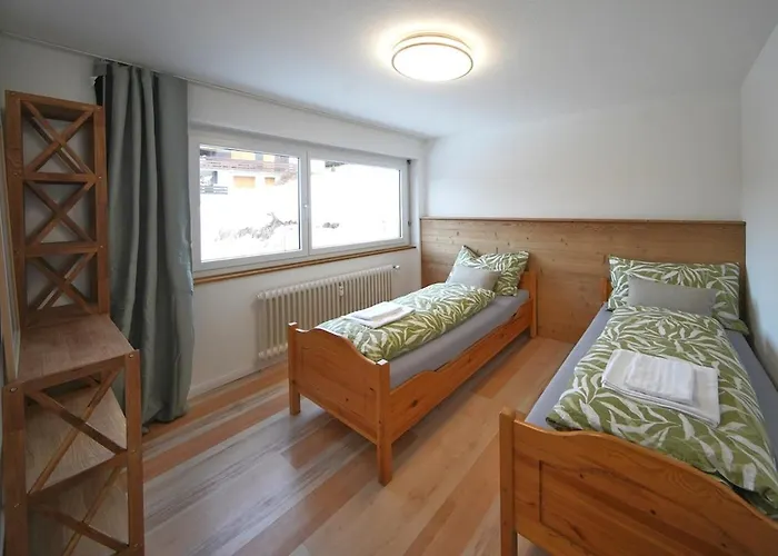 3-room With Mountain Views *