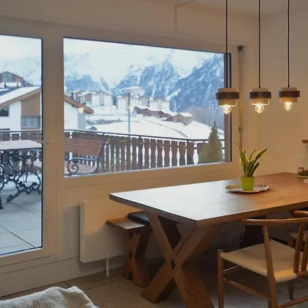 3-room With Mountain Views * Grächen