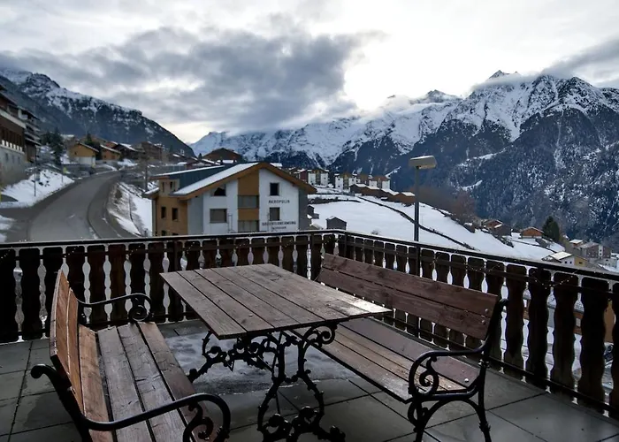 3-room With Mountain Views شقة *